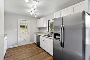 36124 E Spring Lake Blvd, Fruitland Park, FL 34731 - Photo 3