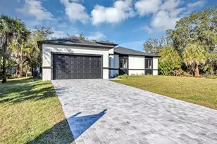 493 Sycamore St, Port Charlotte, FL 33954 - Photo 3