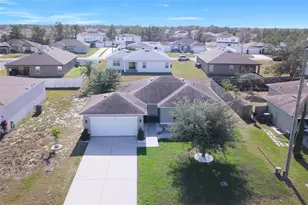 391 Camellia Ct, Kissimmee, FL 34759 - Photo 3