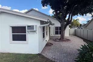 13036 Meadowbreeze Dr, Wellington, FL 33414 - Photo 21