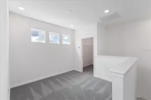 9612 Vibrant Ln, Venice, FL 34292 - Photo 11