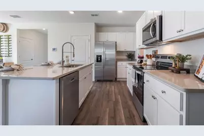 4602 Barberry Avenue, Lakeland, FL 33811 - Photo 11