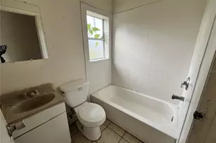 311 E Magnolia St, Leesburg, FL 34748 - Photo 9