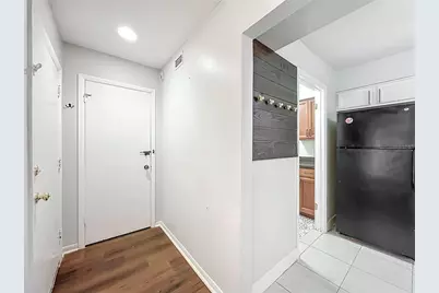 233 Crown Oaks Way #233, Longwood, FL 32779 - Photo 3