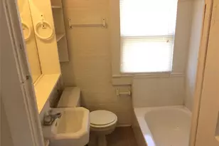 114 N Chester St, Leesburg, FL 34748 - Photo 5