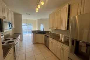 10 Lewis Shire Pl, Palm Coast, FL 32137 - Photo 5