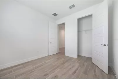 8612 SE Bridgeport Bay Circle, Mount Dora, FL 32757 - Photo 3