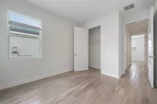 8612 SE Bridgeport Bay Circle, Mount Dora, FL 32757 - Photo 7