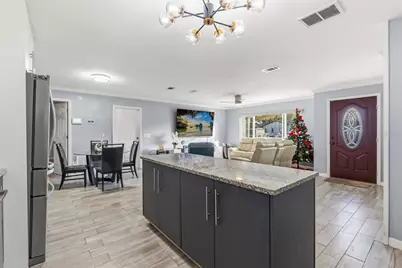 9729 Heatherwood Court, Orlando, FL 32825 - Photo 9