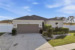 4493 Surrey Spg Wy, Saint Cloud, FL 34772 - Photo 3