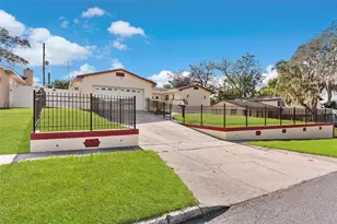 6120 Castlewood Ln, Orlando, FL 32808 - Photo 3