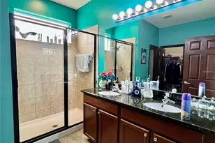 724 Parker Den Dr, Ruskin, FL 33570 - Photo 23