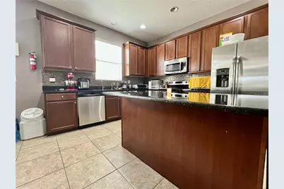 724 Parker Den Drive, Ruskin, FL 33570 - Photo 11