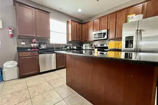 724 Parker Den Dr, Ruskin, FL 33570 - Photo 11