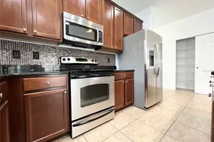 724 Parker Den Dr, Ruskin, FL 33570 - Photo 15