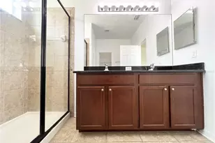 724 Parker Den Dr, Ruskin, FL 33570 - Photo 29