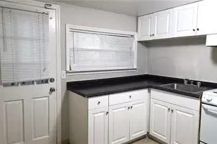 1113 S Park Ave, Sanford, FL 32771 - Photo 3