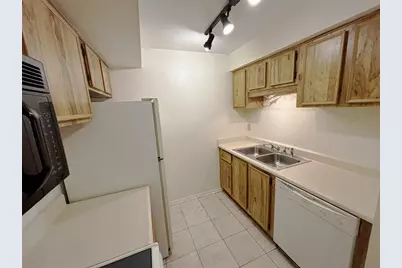 4034 Dream Oak Place #104, Tampa, FL 33613 - Photo 11