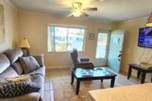 525 Manatee Ct, Venice, FL 34285 - Photo 5