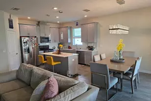1211 Dora Parc Ln, Mount Dora, FL 32757 - Photo 9