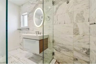 913 Tennessee Lane, Sarasota, FL 34234 - Photo 17