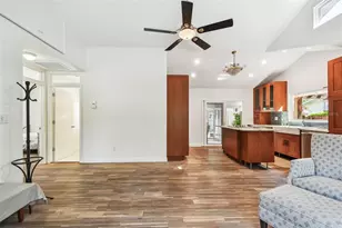 913 Tennessee Ln, Sarasota, FL 34234 - Photo 31