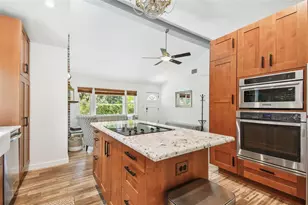 913 Tennessee Ln, Sarasota, FL 34234 - Photo 23