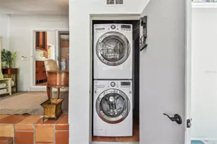 913 Tennessee Ln, Sarasota, FL 34234 - Photo 39