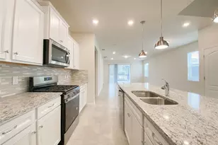 7208 Oakmoss Loop, Davenport, FL 33837 - Photo 9