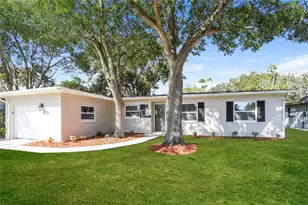 2053 Barcelona Dr S, Saint Petersburg, FL 33712 - Photo 1