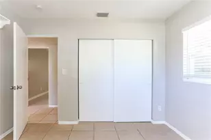 3828 Neptune Dr SE, Saint Petersburg, FL 33705 - Photo 9