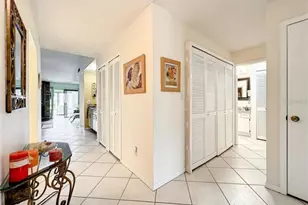 1 Escondido Cir, Altamonte Springs, FL 32701 - Photo 3