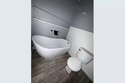 285 E Lake Street, Umatilla, FL 32784 - Photo 11