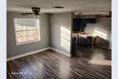 285 E Lake Street, Umatilla, FL 32784 - Photo 7