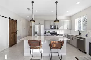 2879 Mosshire Cir, Saint Cloud, FL 34772 - Photo 11