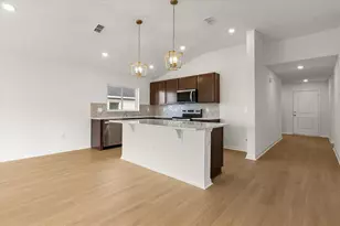 333 Sunbrooke Dr, Groveland, FL 34736 - Photo 5