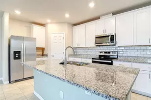 928 Cambridge Dr, Winter Haven, FL 33881 - Photo 9