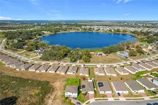 928 Cambridge Dr, Winter Haven, FL 33881 - Photo 1