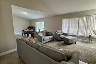 4166 Rose Petal Ln, Orlando, FL 32808 - Photo 11