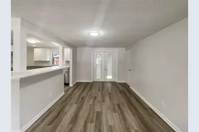 16423 Lake Byrd Drive, Tampa, FL 33618 - Photo 5