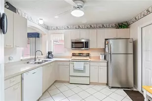 631 Enconto St, The Villages, FL 32159 - Photo 7