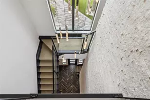 7801 9th Ave S, Saint Petersburg, FL 33707 - Photo 33