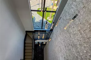 7801 9th Ave S, Saint Petersburg, FL 33707 - Photo 33