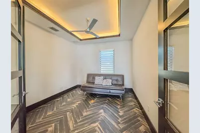 7801 9th Avenue S, Saint Petersburg, FL 33707 - Photo 35