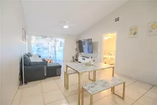 32 Silver Oak Cir, Kissimmee, FL 34743 - Photo 5