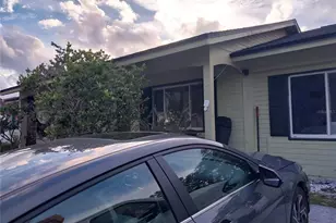 2733 E Dellwood Dr, Eustis, FL 32726 - Photo 5