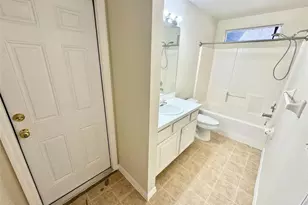 1317 Casterton Cir, Davenport, FL 33897 - Photo 9