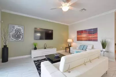 4743 Kings Castle Circle, Kissimmee, FL 34746 - Photo 9