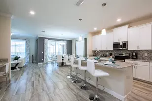 4718 Kings Castle Cir, Kissimmee, FL 34746 - Photo 3