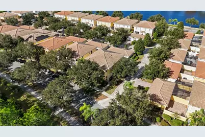 8681 Lower Villagewalk Circle, Orlando, FL 32827 - Photo 51